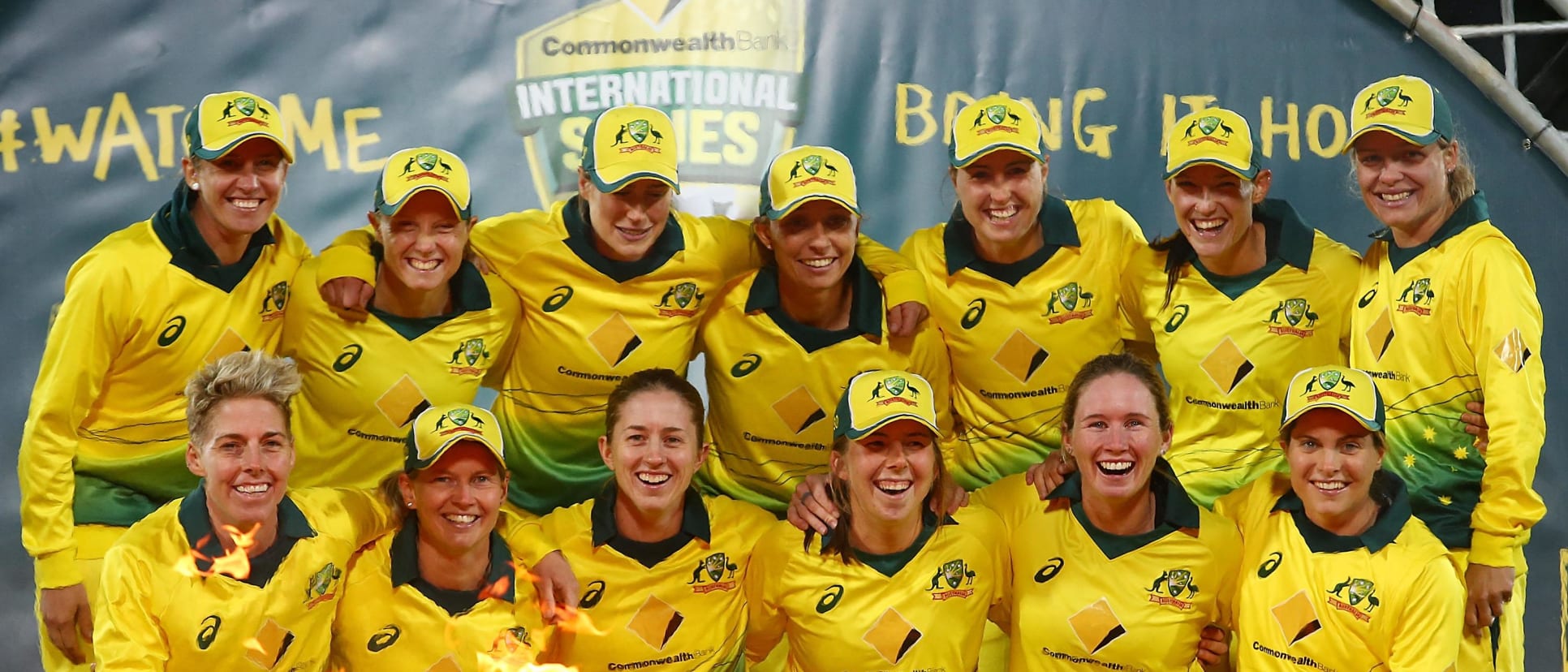 Australia women completed a 3-0 sweep over the visitors