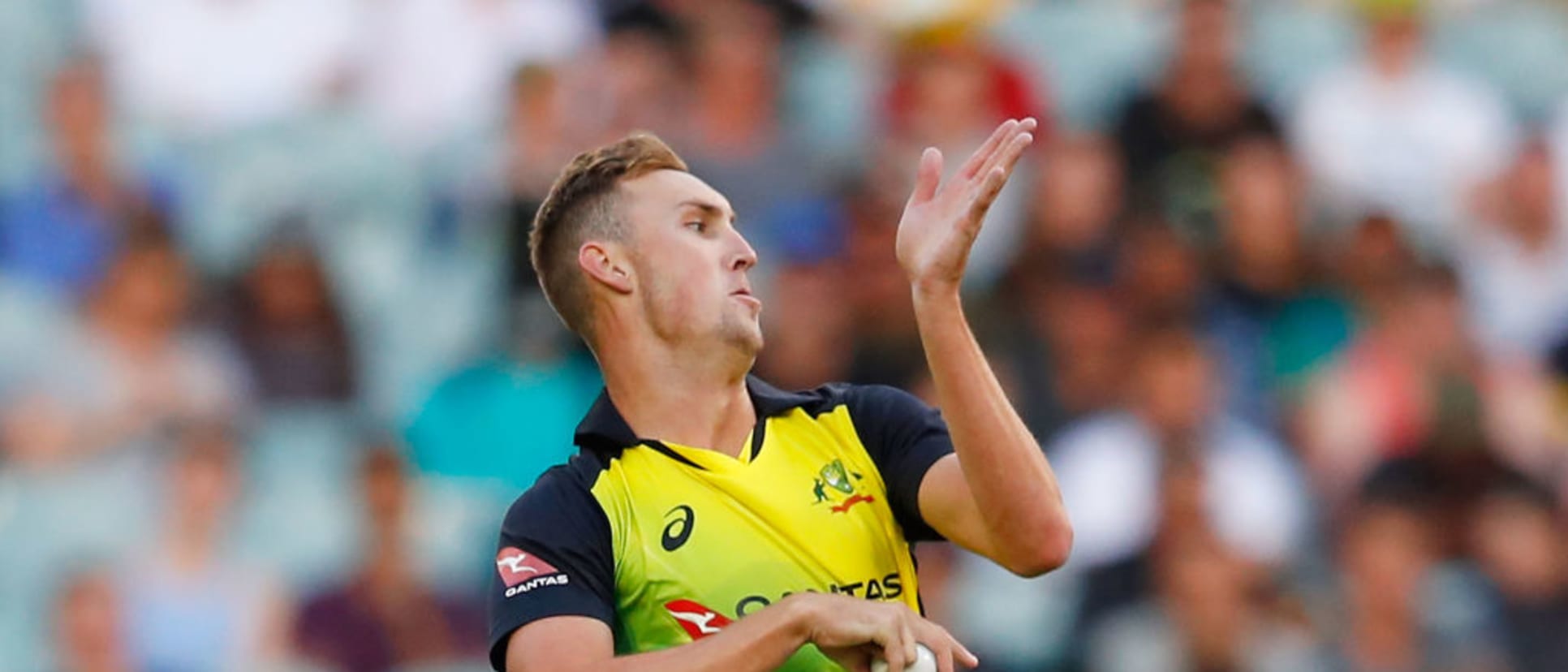 Australia replace Starc with Stanlake for second Sri Lanka T20I