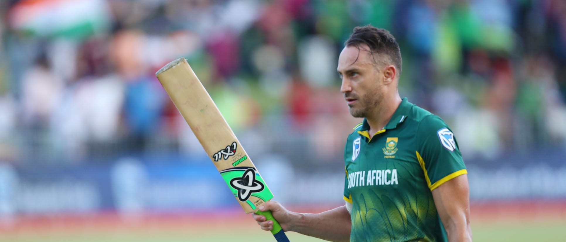 Faf du Plessis scored 120 from 112 balls against India in Durban before fracturing his finger