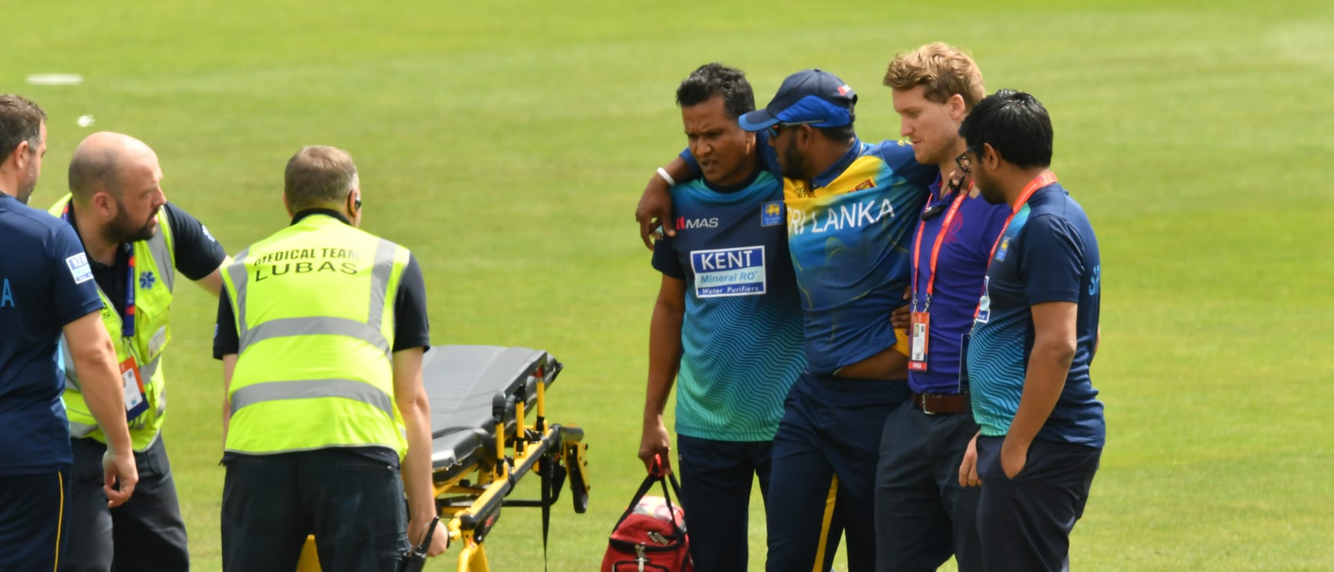 Avishka Fernando is stretchered off injury