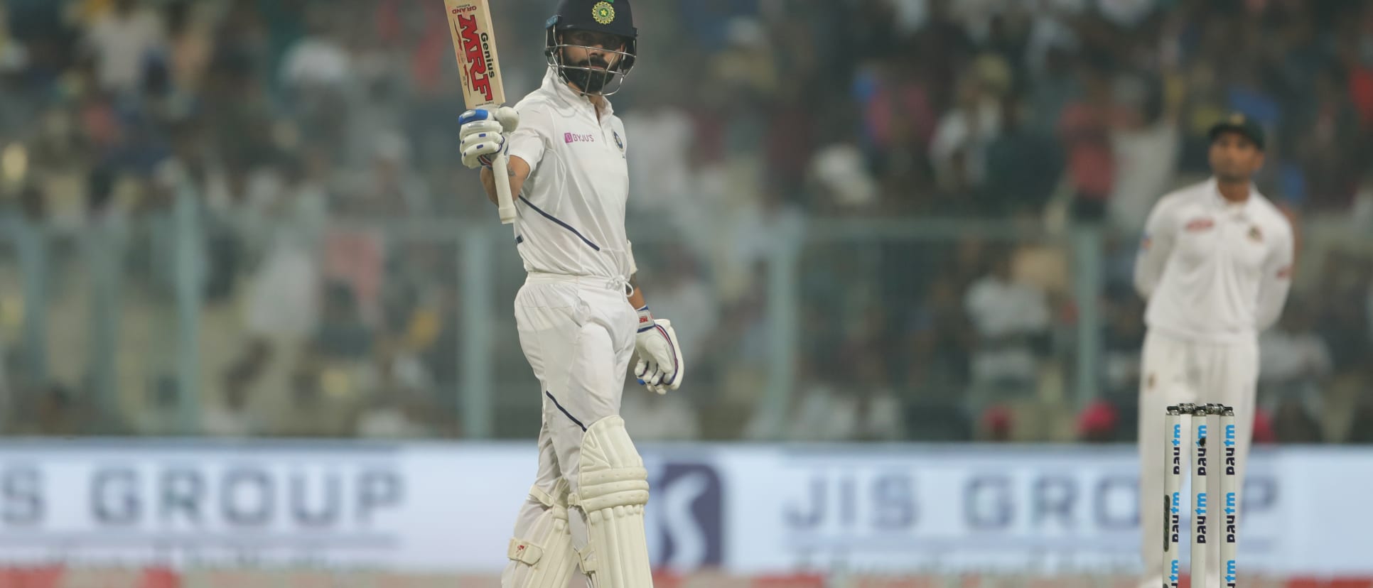 Virat Kohli ended the day unbeaten on 59