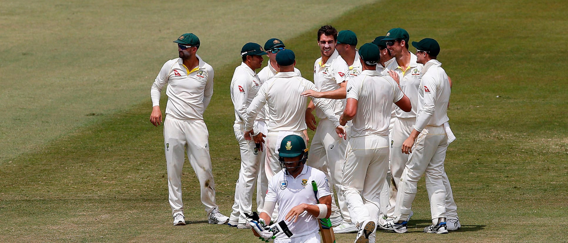 Faf du Plessis walks off
