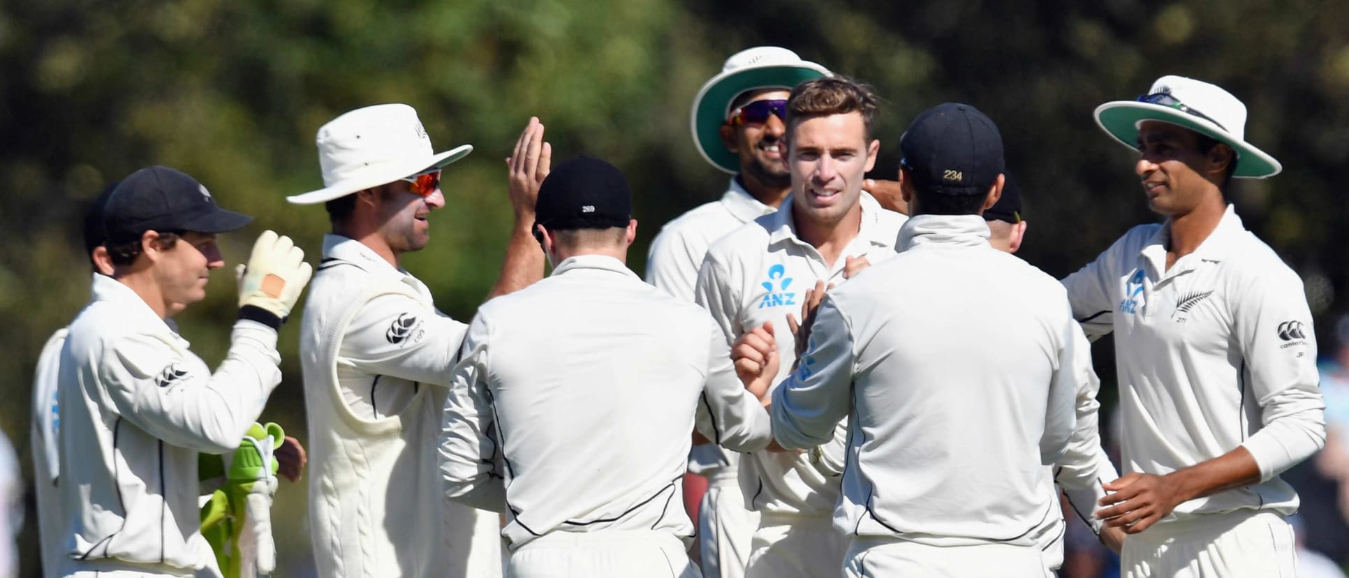 Tim Southee was the most successful bowler on the first day, picking up 5/60