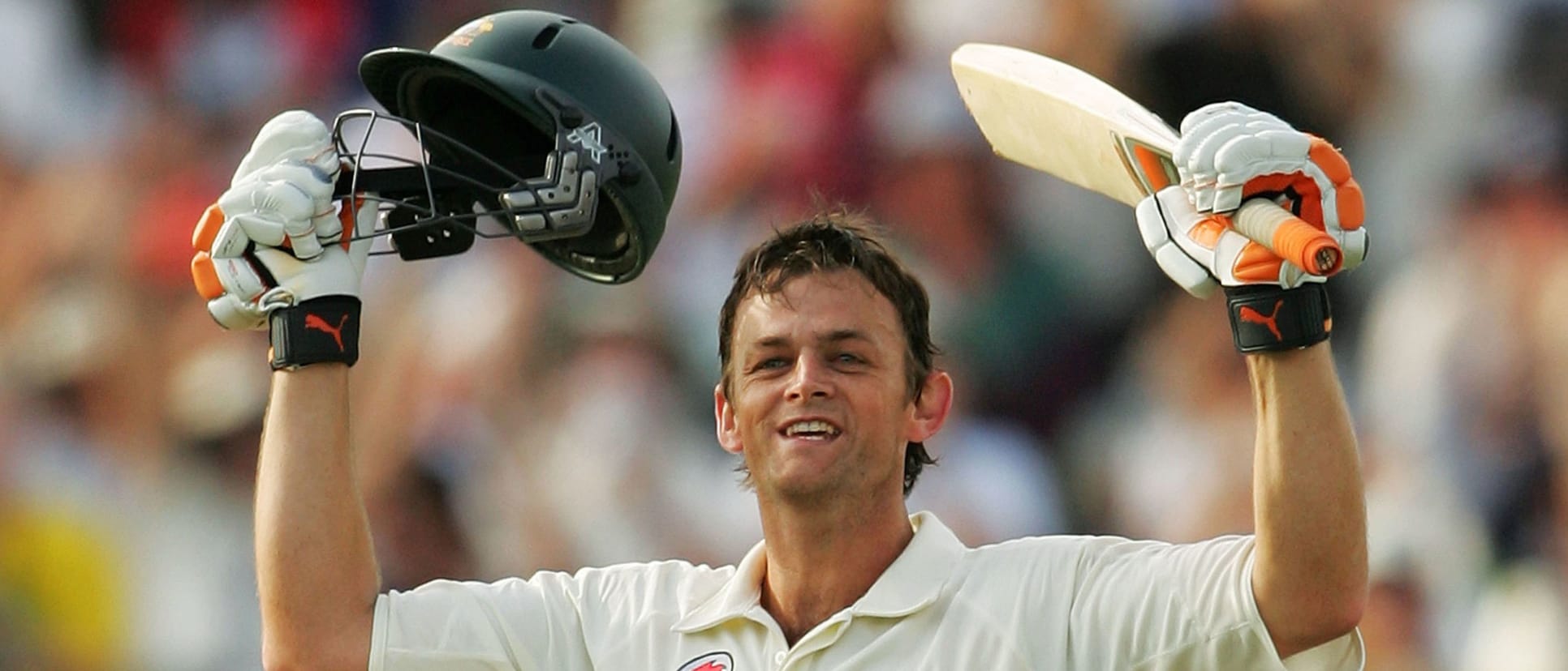 Adam Gilchrist celebrates an Ashes century against England in 2006 // Getty Images