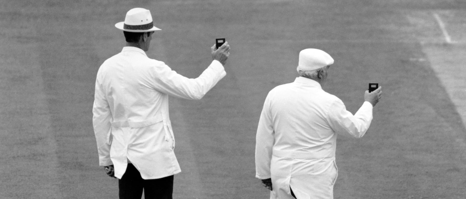 The two on-field umpires alone decide if the light is good enough to play on based on readings from the light meter