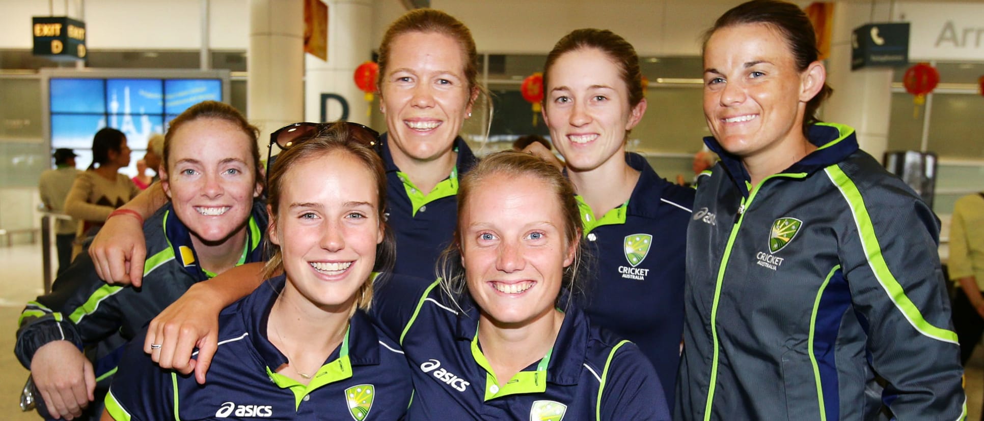 Haynes (second from right) returns home after Australia's World Cup triumph in 2013