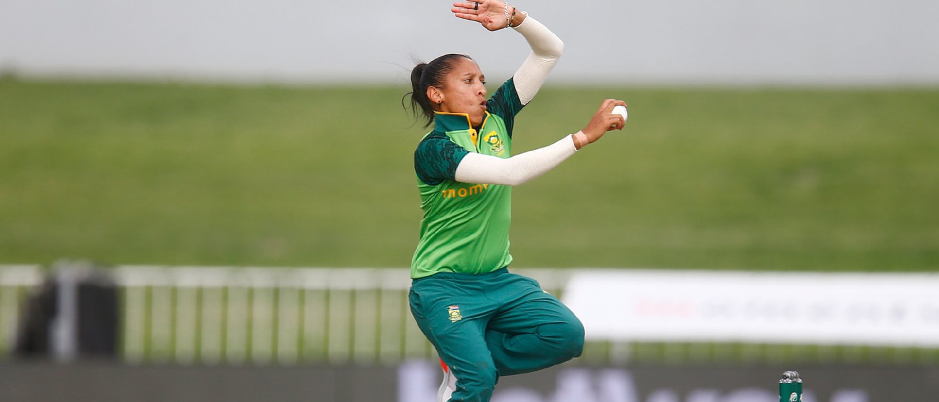 Stunning Ismail five-for gives South Africa 2-0 T20I lead