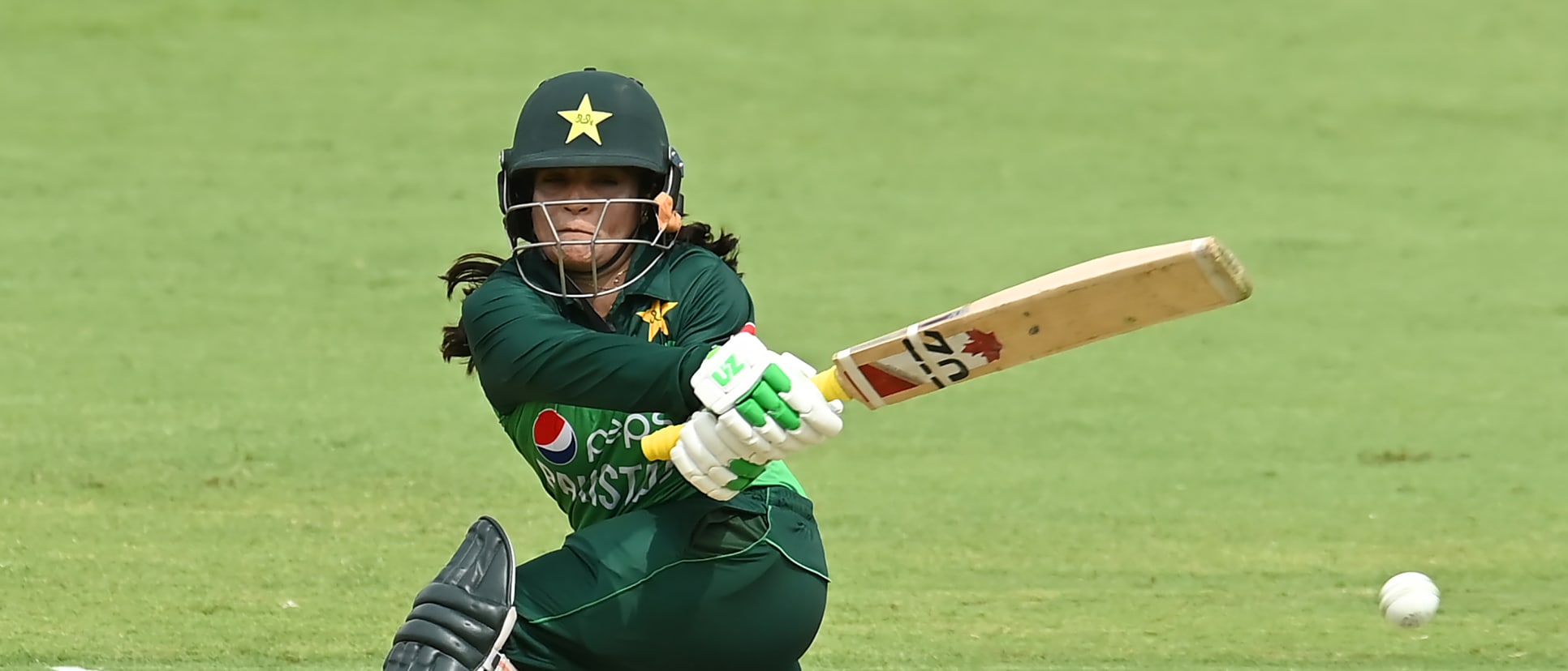 Sidra Amin of Pakistan bats during the women's international tour match between the Governor-General's XI and Pakistan at Allan Border Field on January 13, 2023 in Brisbane, Australia.