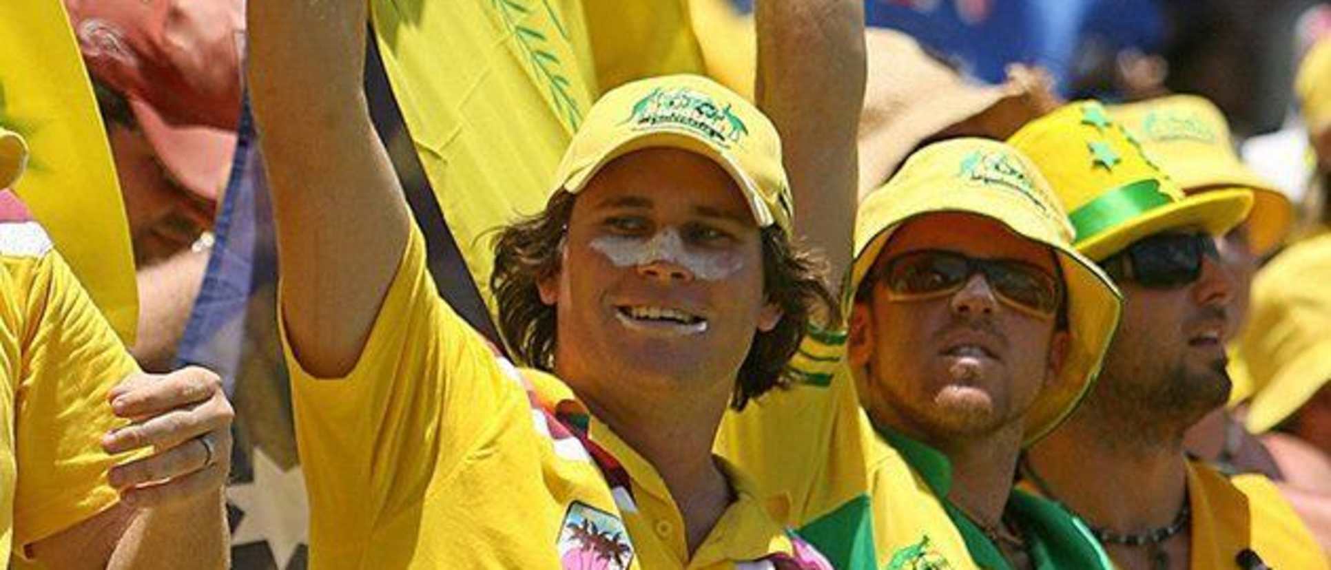 59213 Australian cricket fans support their te