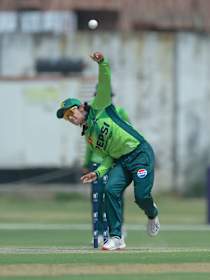 Nashra Sundhu dismisses Ritu Moni | WCWCQ 2025