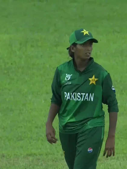 D Perrin with a Batting vs Pakistan Women Under-19