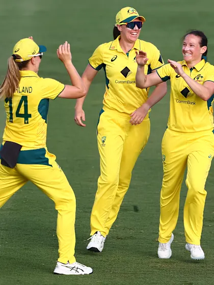 Schutt stars as Australia extend lead in ICC Women's Championship