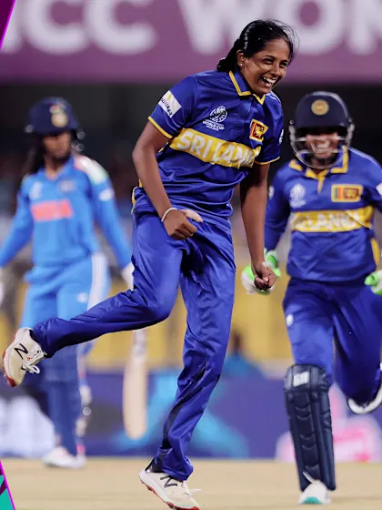 Inoka Ranaweera's fiery spell | Player Highlights | CWC25