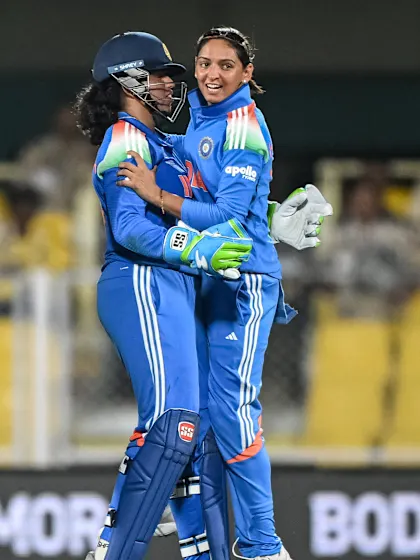 Richa Ghosh's smart catch | CWC25