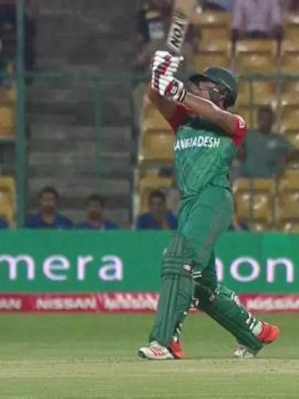 Mithun's smokes a six over extra cover