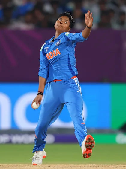 Kranti Gaud nails yorker to snap Laura Wolvaardt | CWC25