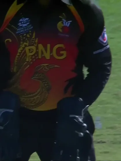Shakib Al Hasan hits one-handed six