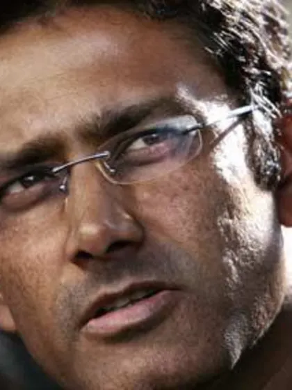 Kumble hangs up his boots, withdraws from IPL auction