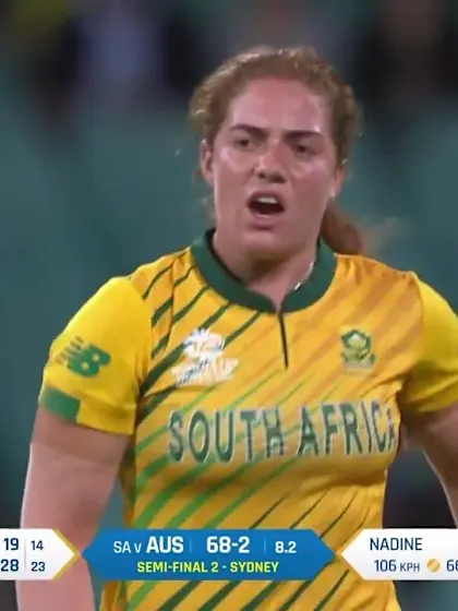 WT20WC: SA v Aus SF2 – Nadine de Klerk gets 3/19