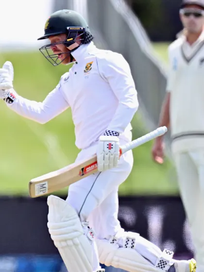 Verreynne and Rabada put South Africa in control on day four