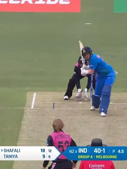 WT20WC: Ind v NZ – Shafali Verma smashes a big six
