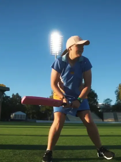 Hamilton | ICC Women’s CWC Trophy Tour | Nissan