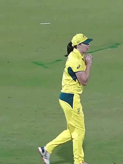 Danni Wyatt-Hodge - Wicket - England Women vs Australia Women