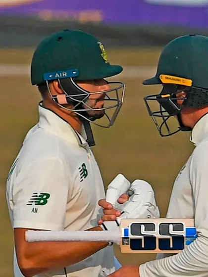 Markram, Van der Dussen give South Africa hope