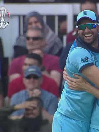 Logo of CWC19: Eng v Pak - Woakes' brilliant catch gets rid of Imam