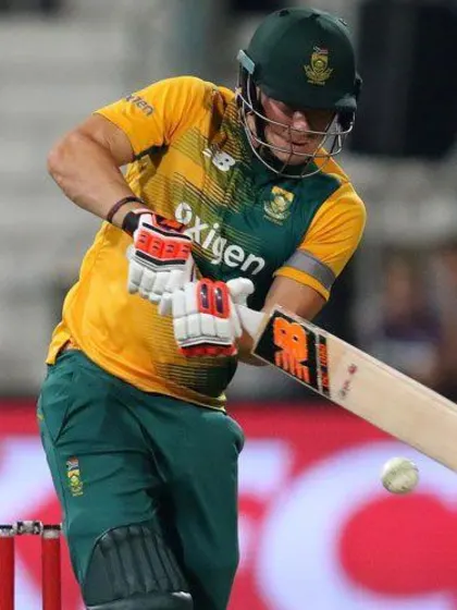 Miller's maiden T20I fifty sees South Africa through