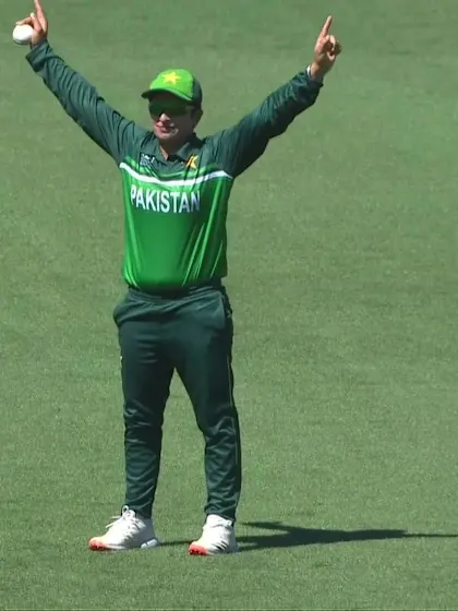 WICKET: Ahmed caught off a mis-hit