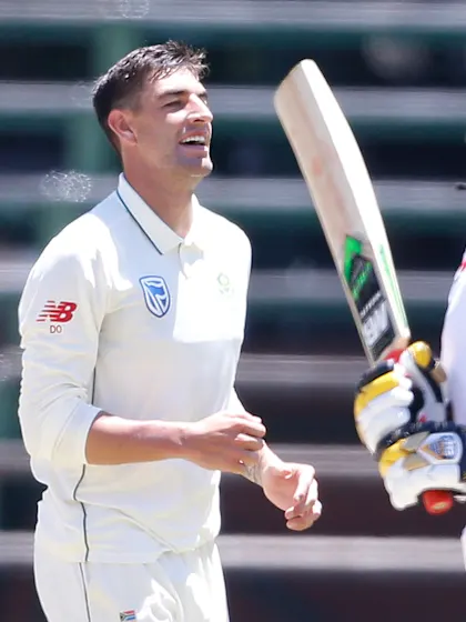 South Africa stretch advantage on another ball-dominated day