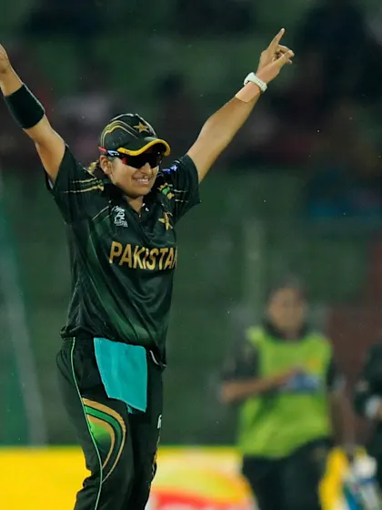 Bismah Maroof, Nida Dar star in crucial Pakistan win