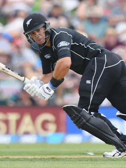 Record Taylor ton studs New Zealand win