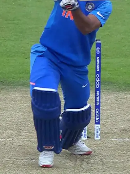 CWC19: SA v IND: Dhawan breaks his bat