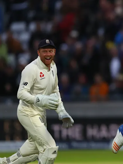 Broad shines in big England win