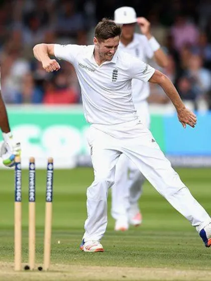 Woakes the hero even as Pakistan stretches lead
