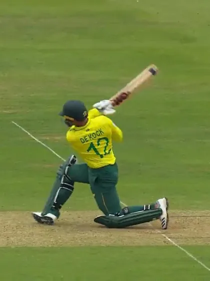 CWC19: Pak v SA - de Kock sweeps for his first six