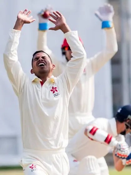 Cooper, Seelaar bail Netherlands out