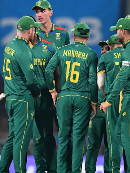 Steve Smith stunned after LBW decision goes against him | CWC23