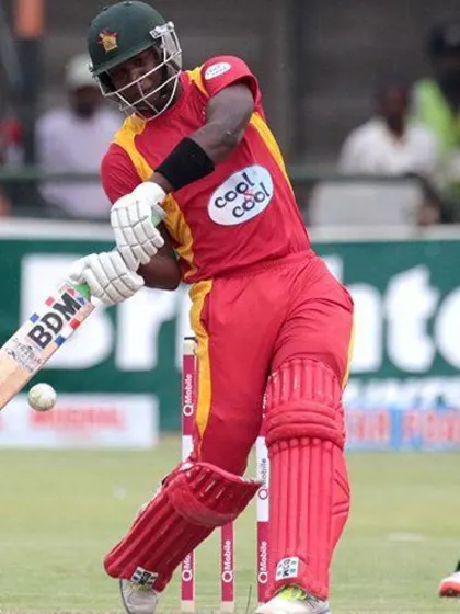 Zimbabwe levels series despite thrilling Malik fightback