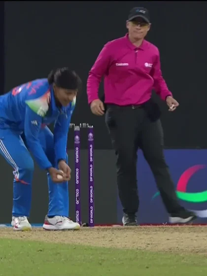 Sidra Nawaz - Wicket - India Women vs Pakistan Women