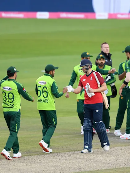 Rampaging England look to extend streak