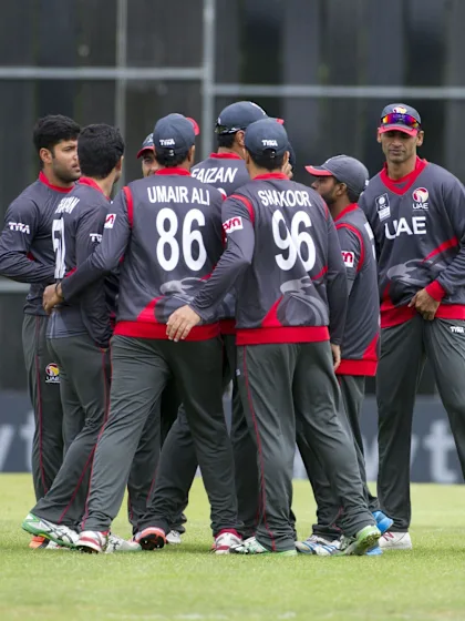 ?UAE, Oman begin with victories