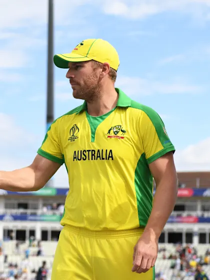 England and Australia vie for key Super League points