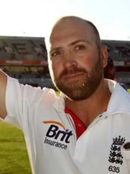 Prior leads England to series-saving NZ draw