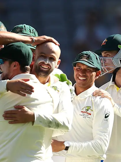 Australia in sight of win despite Shami heroics