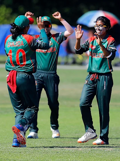 Up-and-down UAE face Bangladesh with last-four berth at stake