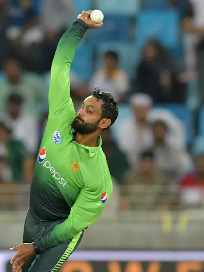 Mohammad Hafeez cleared to bowl in international cricket
