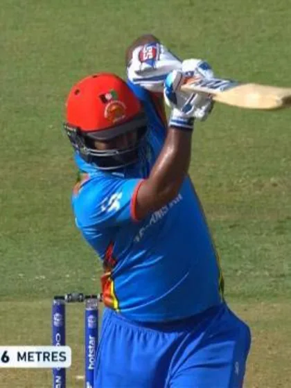 Shahzad's outrageous six over long-on!